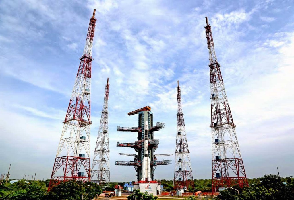 A GSLV Mk-II rocket at the Satish Dhawan Space Centre launchpad in Sriharikota, Andhra Pradesh, ahead of the D6 flight in August 2015. Credit: ISRO