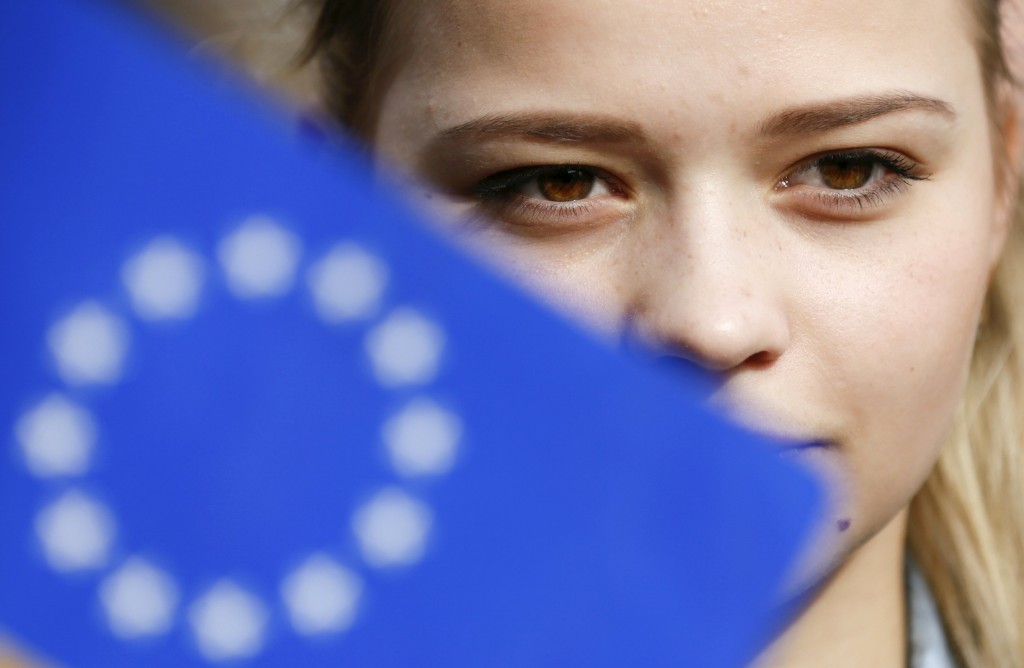A woman attends a flash mob to support a European treaty deepening ties with Ukraine on the eve of a referendum held in the Netherlands, in Kiev, Ukraine, April 5, 2016. Credit: Reuters/Valentyn Ogirenko