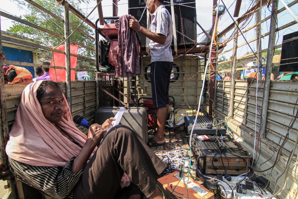 The sloganeering was entirely in Odia, and left to the lone vehicle with a sound system.