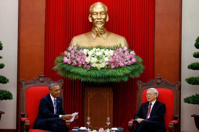 U.S. President Barack Obama (L) attends a bilateral meeting with Vietnam's General Secretary of the Communist Party and National Assembly Chairman Nguyen Phu Trong at Central Office of the Communist Party of Vietnam in Hanoi, Vietnam May 23, 2016. Credit: Reuters/Carlos Barria