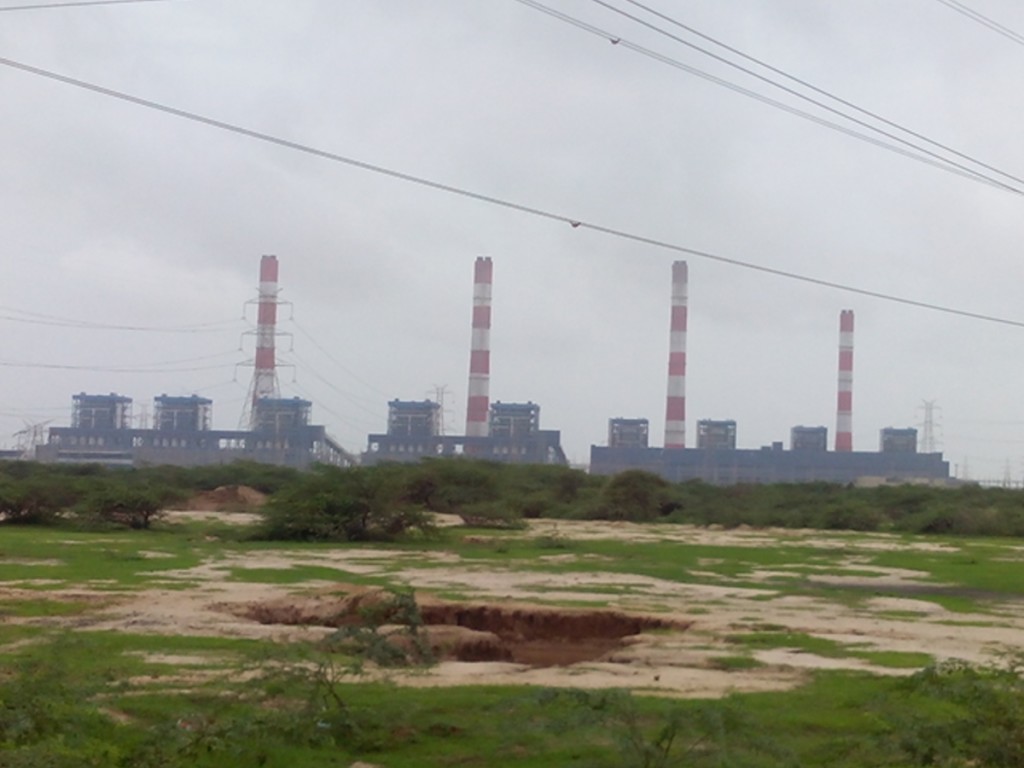 Mundra Power Plant, Kutch, Gujarat, owned by an Adani Group company. Courtesy: Nizil Shah, from Wikimedia Commons.