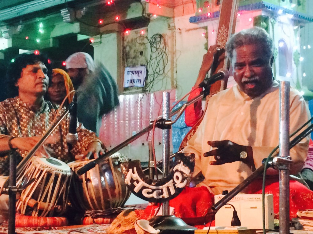 Venkatesh Kumar performs Raga Jog at the annual concert in Miraj. Credit: Nikhil Inamdari