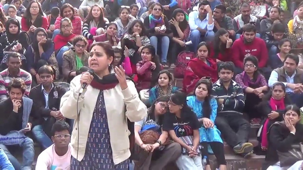 Jagmati Sangwan addressing students at #StandWithJNU. Credit: Youtube