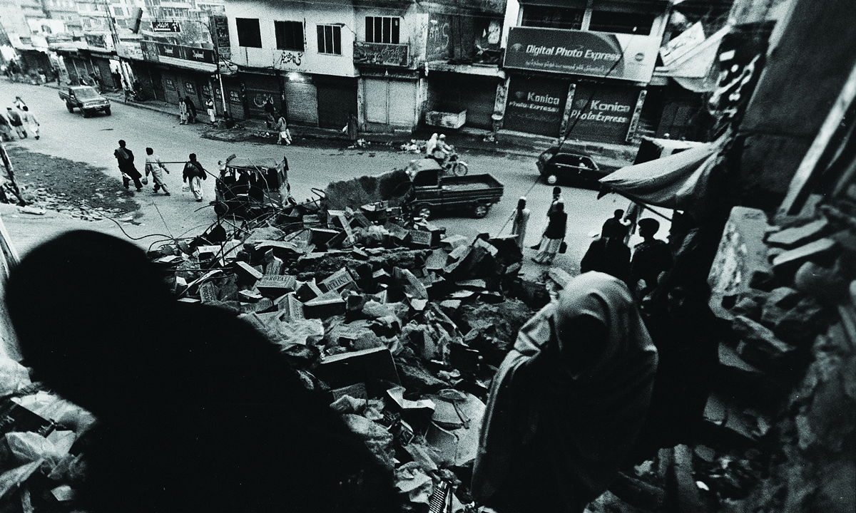 The aftermath of the Kashmir earthquake, 2005. Credit: White Star.