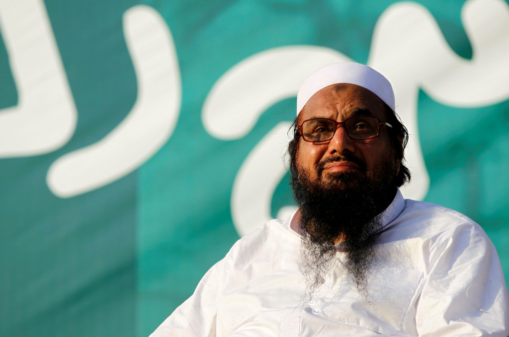 Hafiz Muhammad Saeed, chief of the banned  Jamat-ud-Dawa, presides over a Kashmir protest in Islamabad, Pakistan July 20, 2016. Credit: REUTERS/Caren Firouz