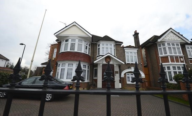 north korean diplomat serving in london defects to  third country 