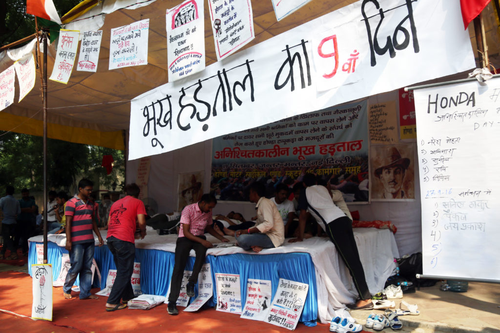 Hunger strike by Honda workers of the Tapukara, Rajasthan plant continues on day nine at Jantar Mantar. Credit: Hina Fathima