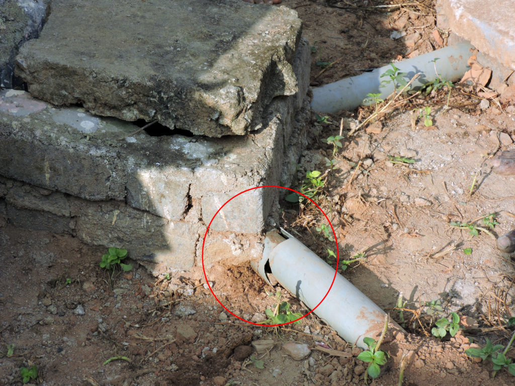 Broken pipe of an ODF toilet in Dhamtari, Chhattisgarh. Credit: Ajay T.G.