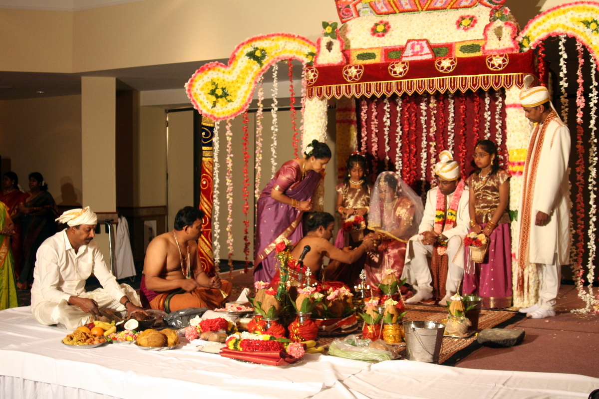 A Hindu wedding ceremony. Credit: Ilkerender/Flickr, CC BY 2.0