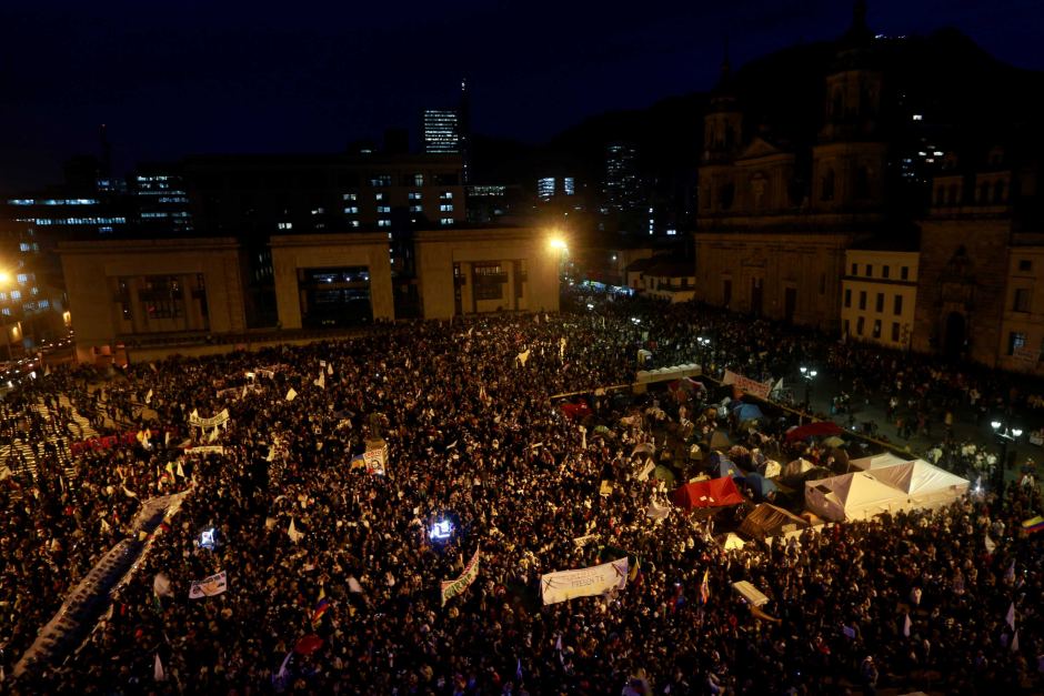 Thousands rally for peace in Colombia. Credit: John Vizcaino/Reuters
