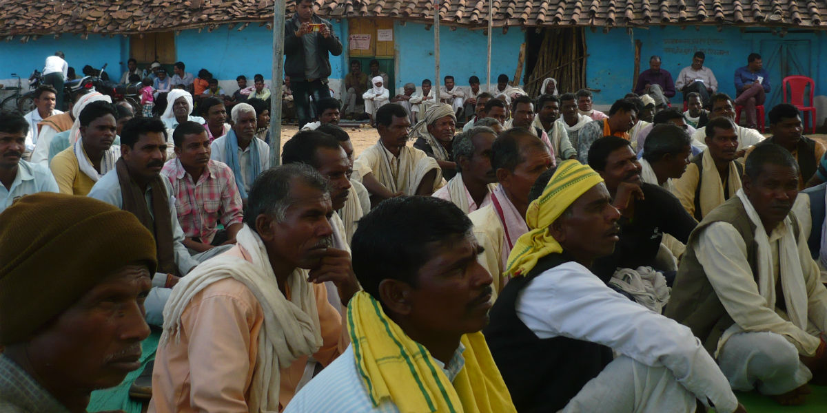 A protest meeting by those who will be potentially displaced by the nuclear plant in Chutki. Credit: Baba Mayaram