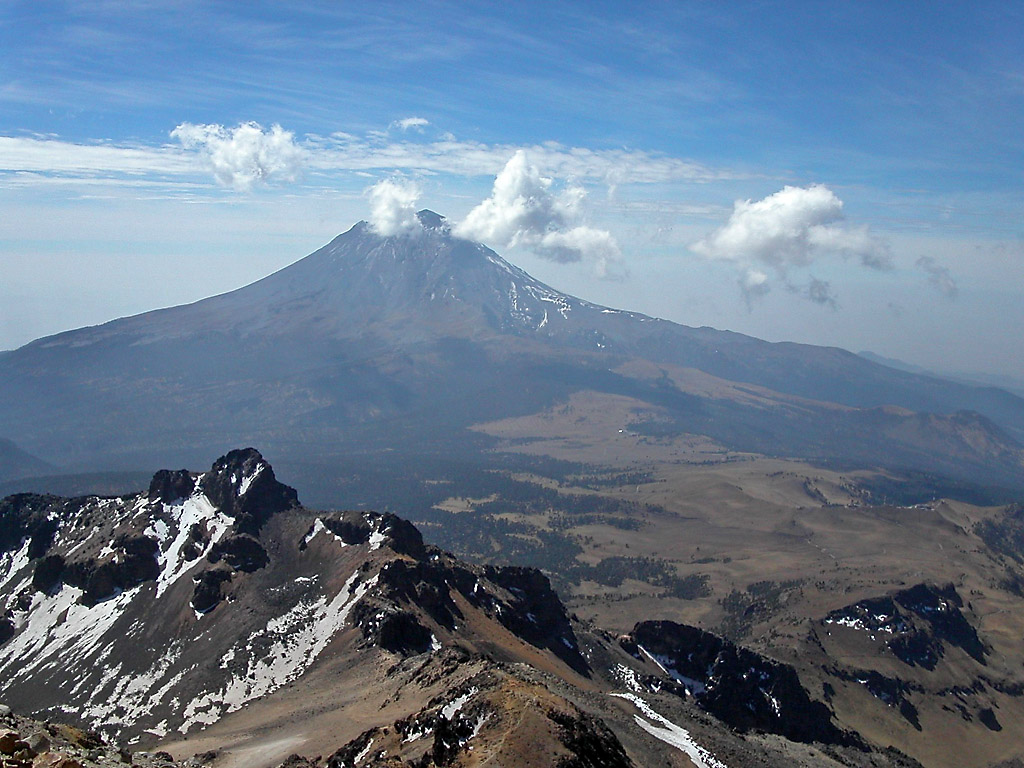 Popocatepetl in Mexico. Credit: Wikimedia Commons