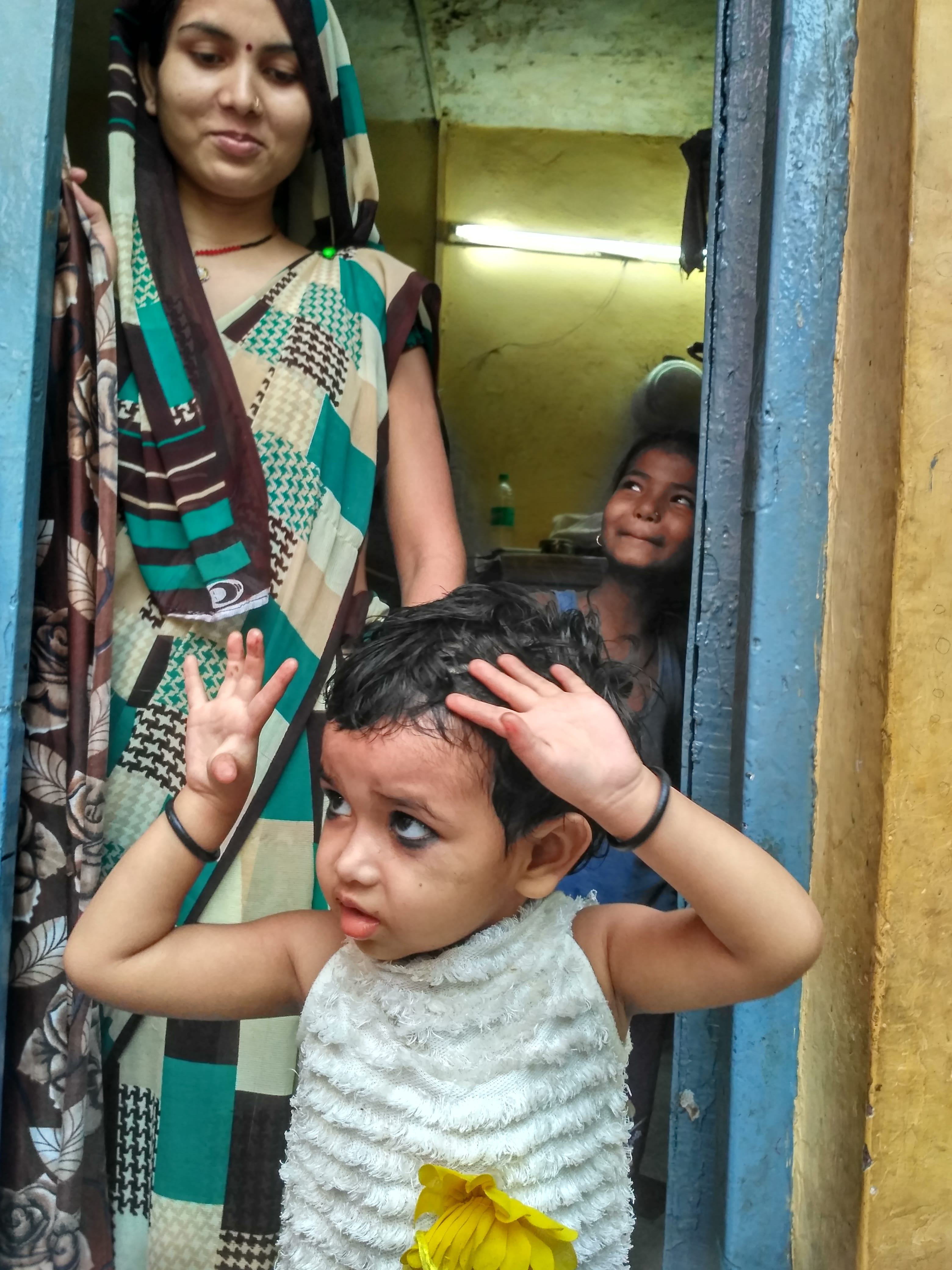 Tanishka plays as her mother Jiya looks on. Credit: Priscilla Jebaraj