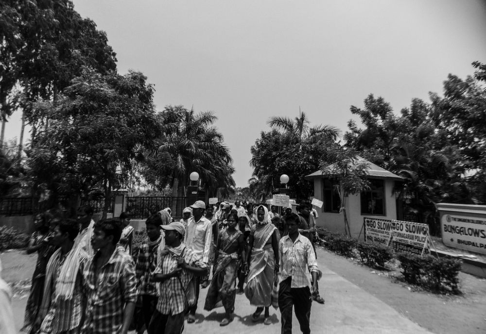 Over 150 Gotti Koya adivasis took out a protest outside the joint Collectorate at Bhupalpally on May 15. Credit: Human Rights Forum