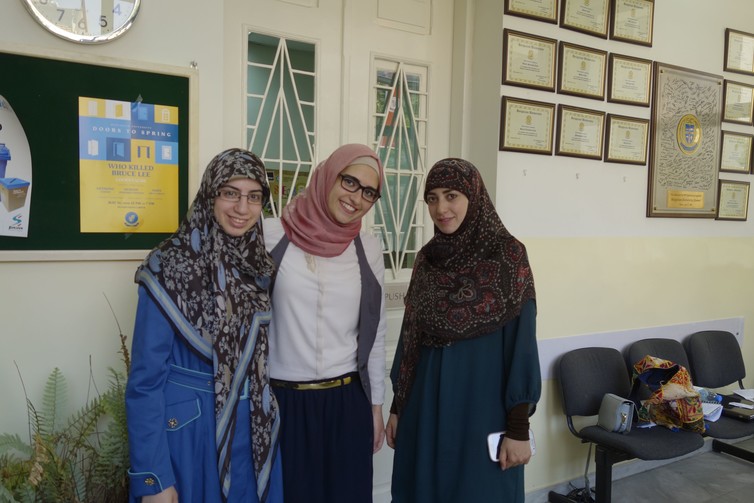 Students in Beirut, with the girl in the middle wearing her veil in the ‘Sunni’ style. Credit: Carol Mann