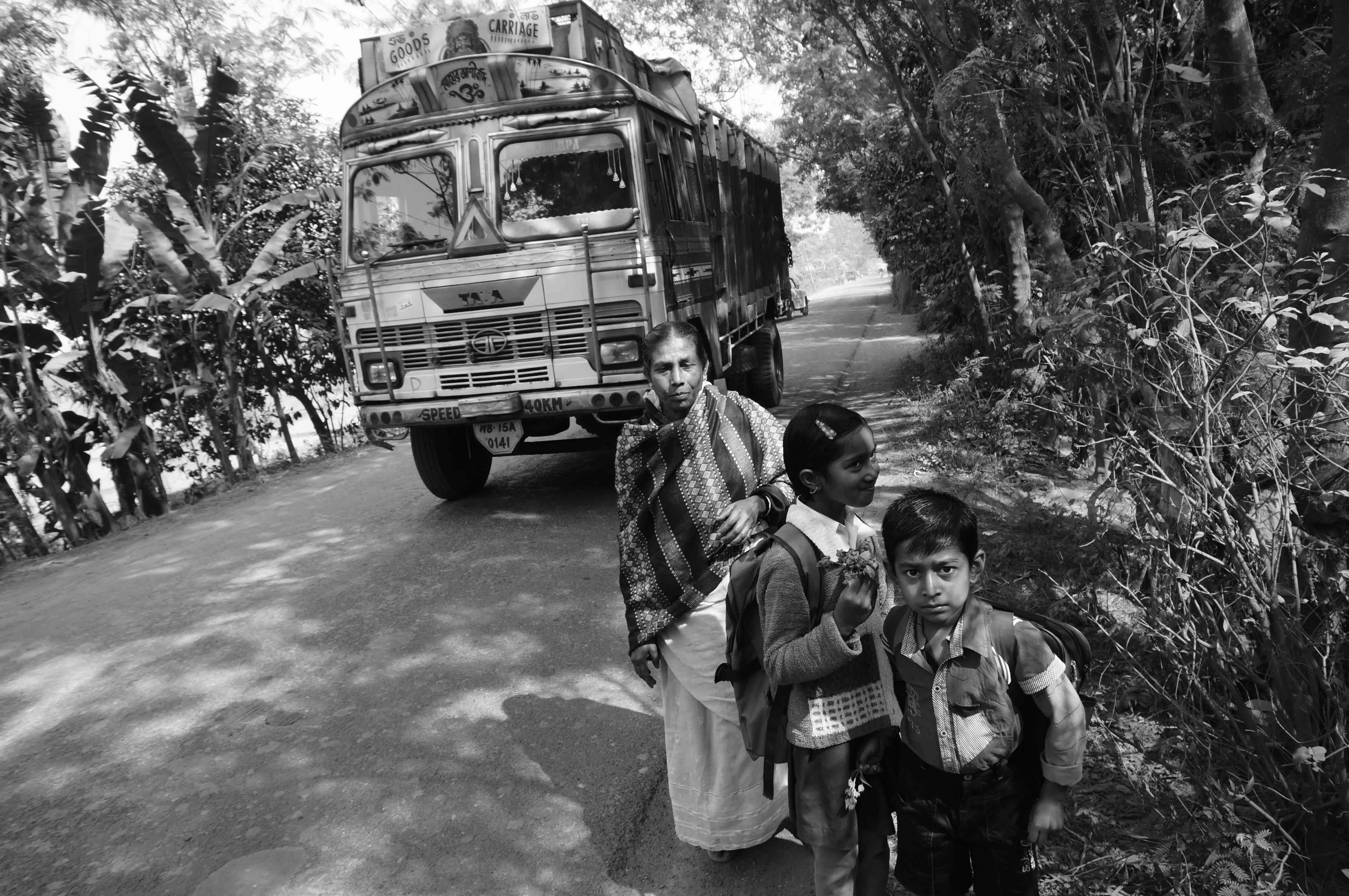 Jessore road is the link from Kolkata to Bangladesh. It ferries lots of trucks and is the countries largest trade corridor. Credit: Shome Basu/The Wire