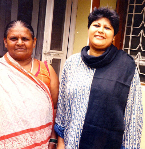 Papiya Ghosh (right) and Malti Devi (left). Credit: Wikipedia