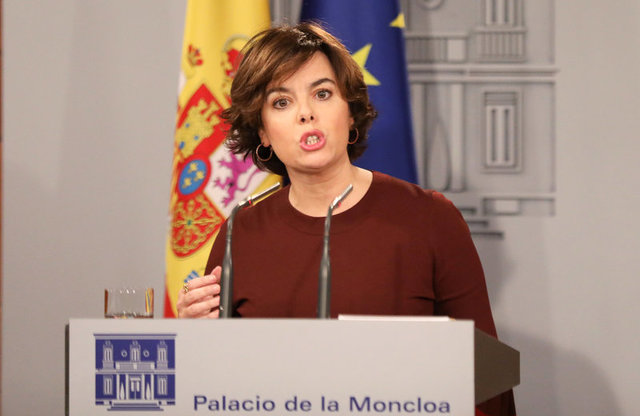Spain´s Deputy Prime Minister Soraya Saenz de Santamaria makes a statement at the Moncloa Palace in Madrid, Spain, October 10, 2017. Credit: Reuters