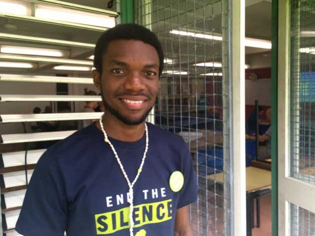 Victor Ugo dedicates the award he won to all Nigerians coping with mental illness. Credit: Pascal Laureyn/IPS