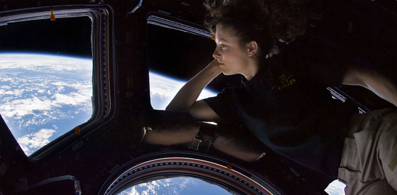 how women can deal with their periods in space