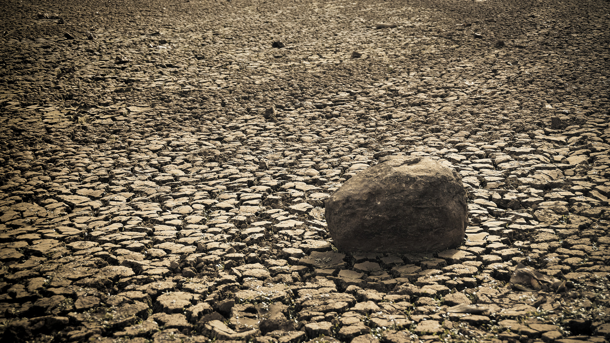 don’t hide behind  lack of funds  veil for drought relief  sc tells centre