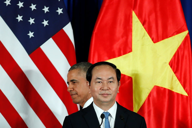 us lifts arms embargo on vietnam