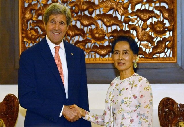 suu kyi calls for  space  to address myanmar s rohingya issue during kerry s visit