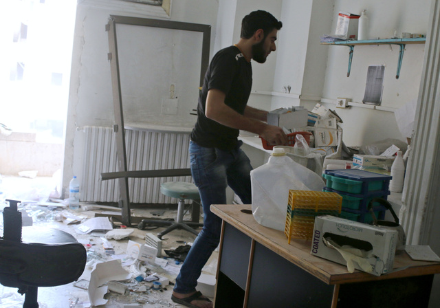 attacks on health workers killed nearly 1 000 in 2014 15  says who report