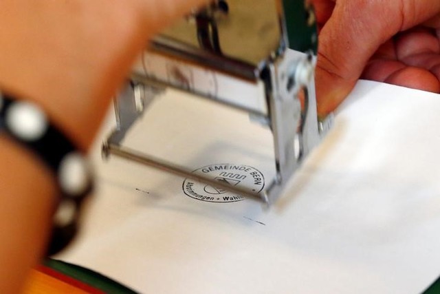 swiss reject unconditional income plan by landslide majority