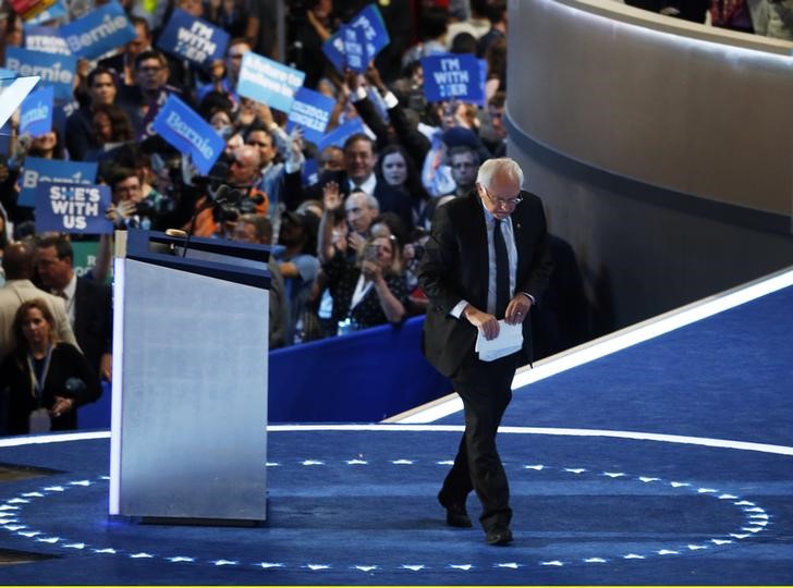 sanders supporters turn their back on hillary  expose division within party