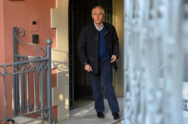 australian pm defends his performance as vote count continues