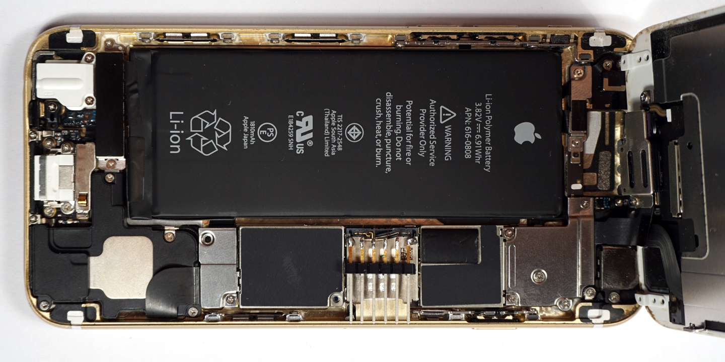 edward snowden s new research aims to keep smartphones from betraying their owners