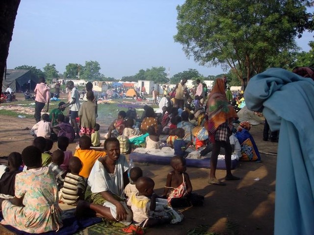 south sudan refugees take un staff hostage  release them unharmed