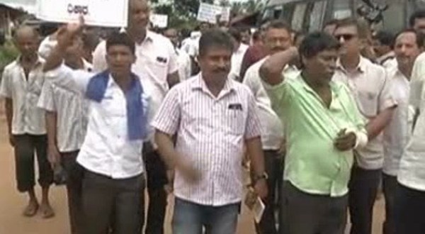 now karnataka district sees protests against attack on dalits by bajrang dal members