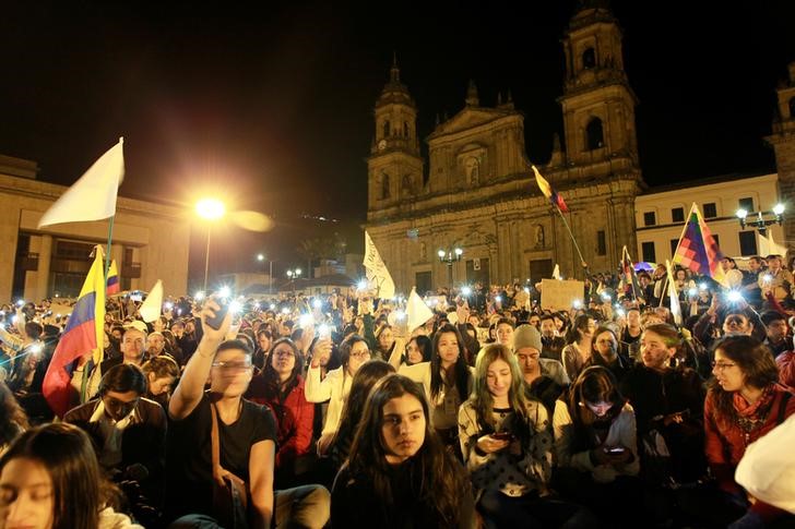 colombian peace deal ratified by congress  ending 52 year war