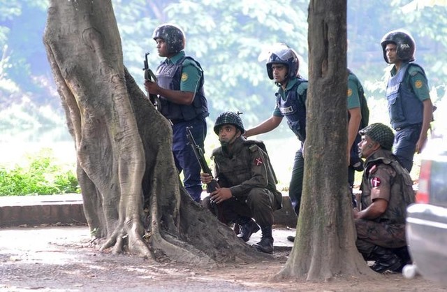 chief of bangladesh s banned militant outfit killed in gunfight