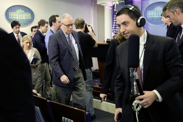white house bars new york times  cnn from briefing