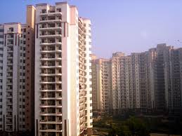 india s cities are crumbling  the rich are seeking urban oases 