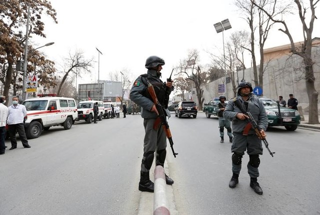 gunmen attack military hospital in kabul