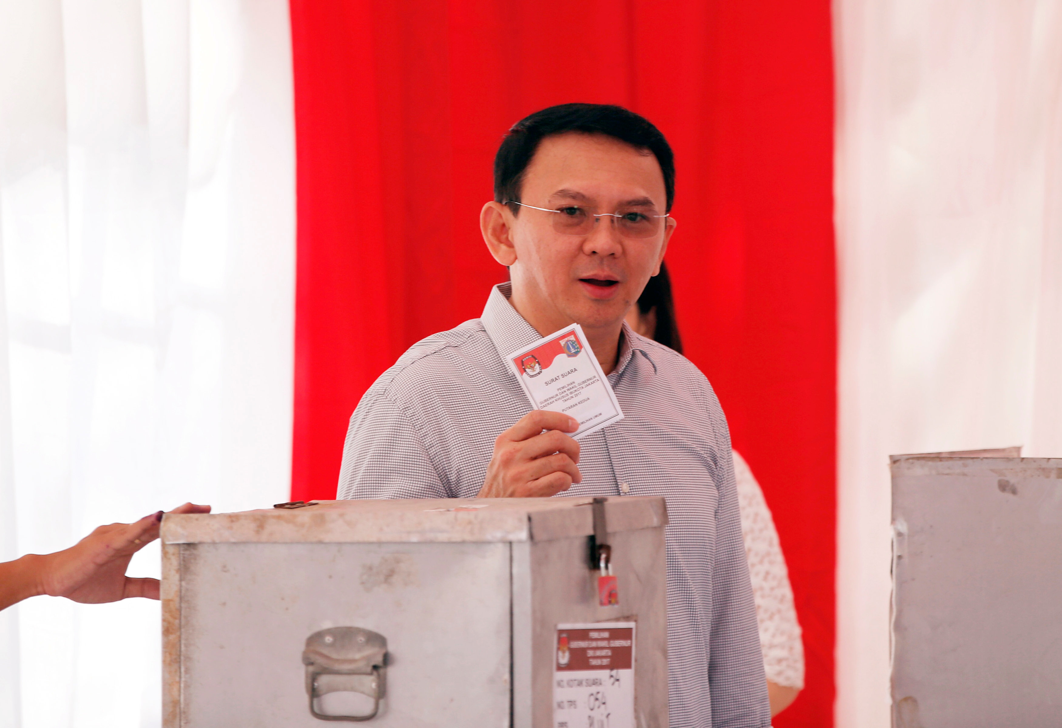 indonesia  muslim candidate wins jakarta elections