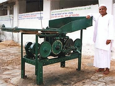 farmer s notebook  developing a machine to remove tamarind seeds