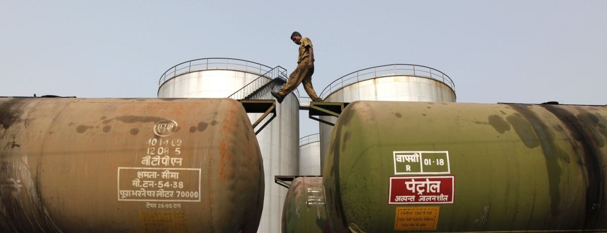 india to cut iranian oil purchases by a fifth after row over gas field