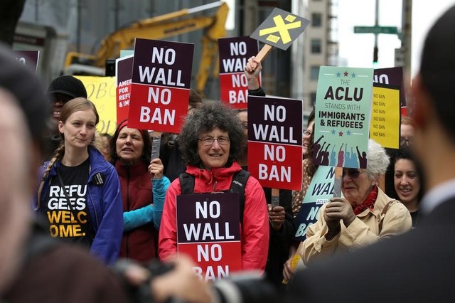 us appeals court refuses to reinstate donald trump s travel ban