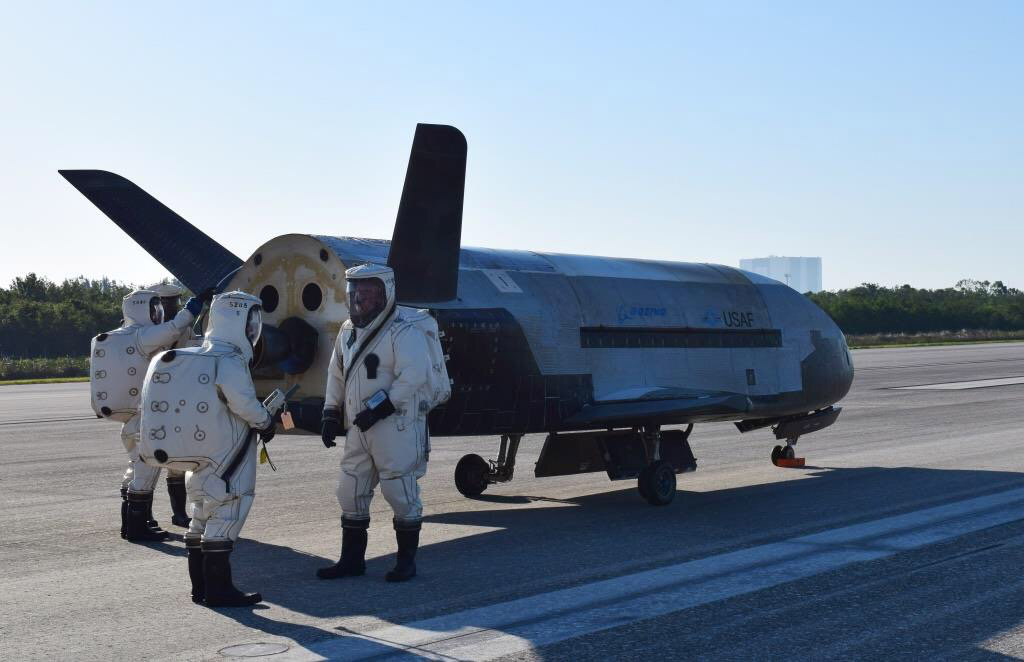 unmanned us military space plane returns after classified  two year mission