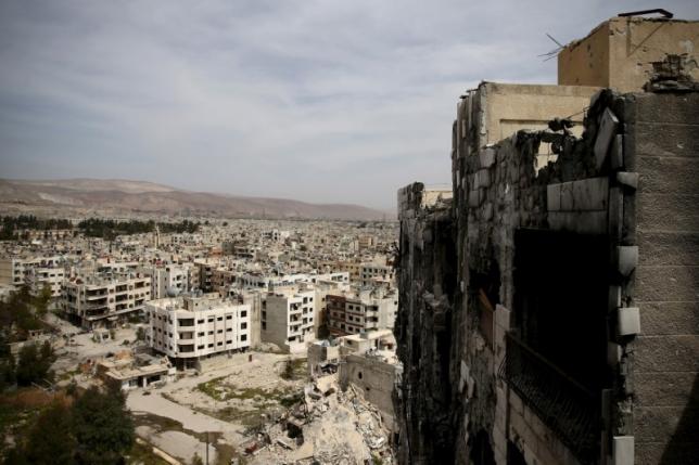strikes push 2 000 rebels  families to evacuate damascus suburb