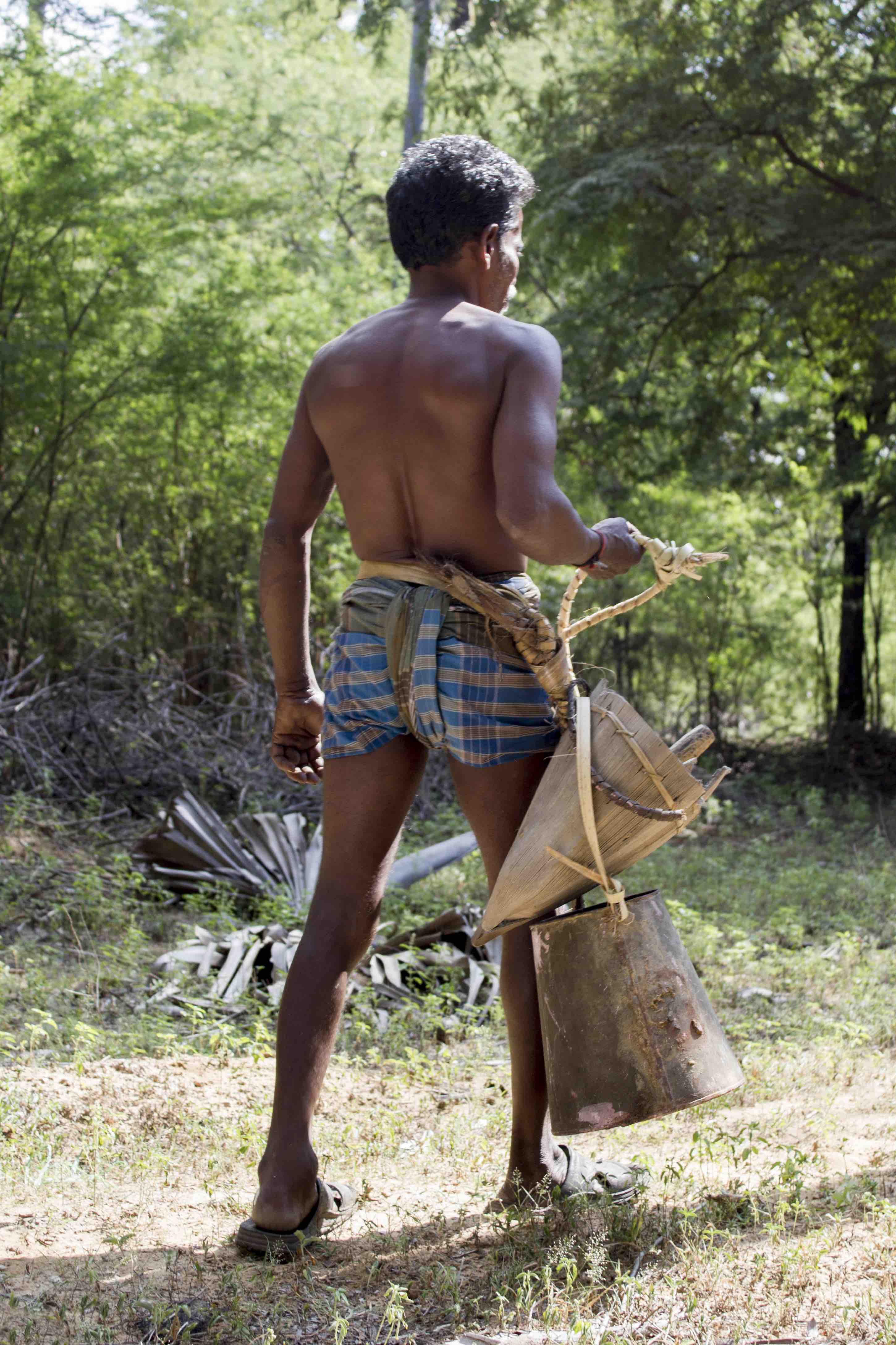 Nainar getting ready for the climb. Credit: Kombai Arun