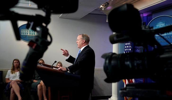 white house spokesman sean spicer comes under fire for banning cameras during briefings