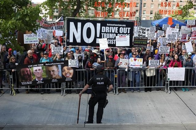 us protesters hold rallies denouncing sharia law