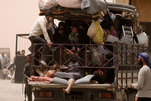 camp north of syrian city houses 10 000 refugees fleeing raqqa  says msf