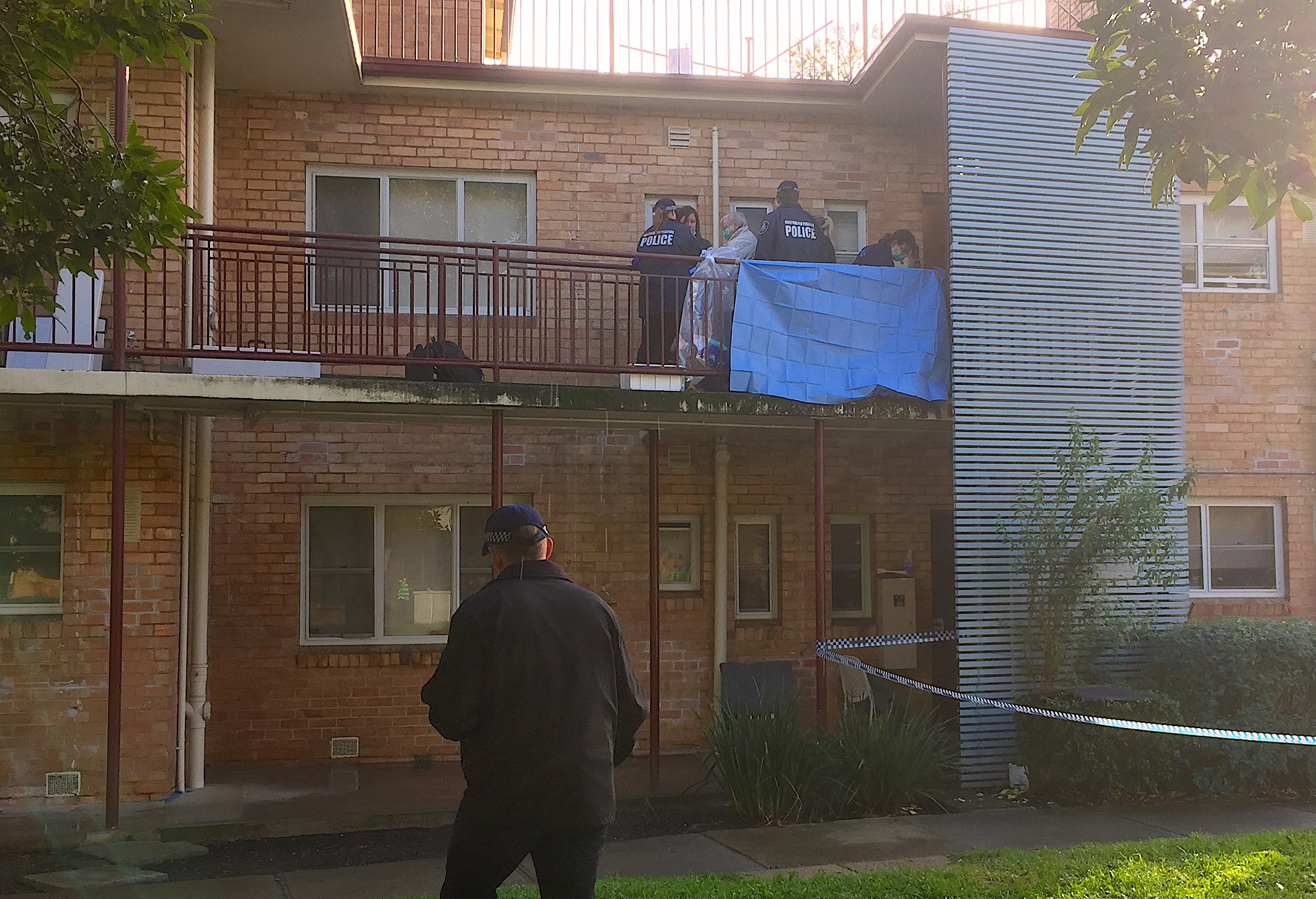 australian counter terrorism police carry out raids after deadly siege